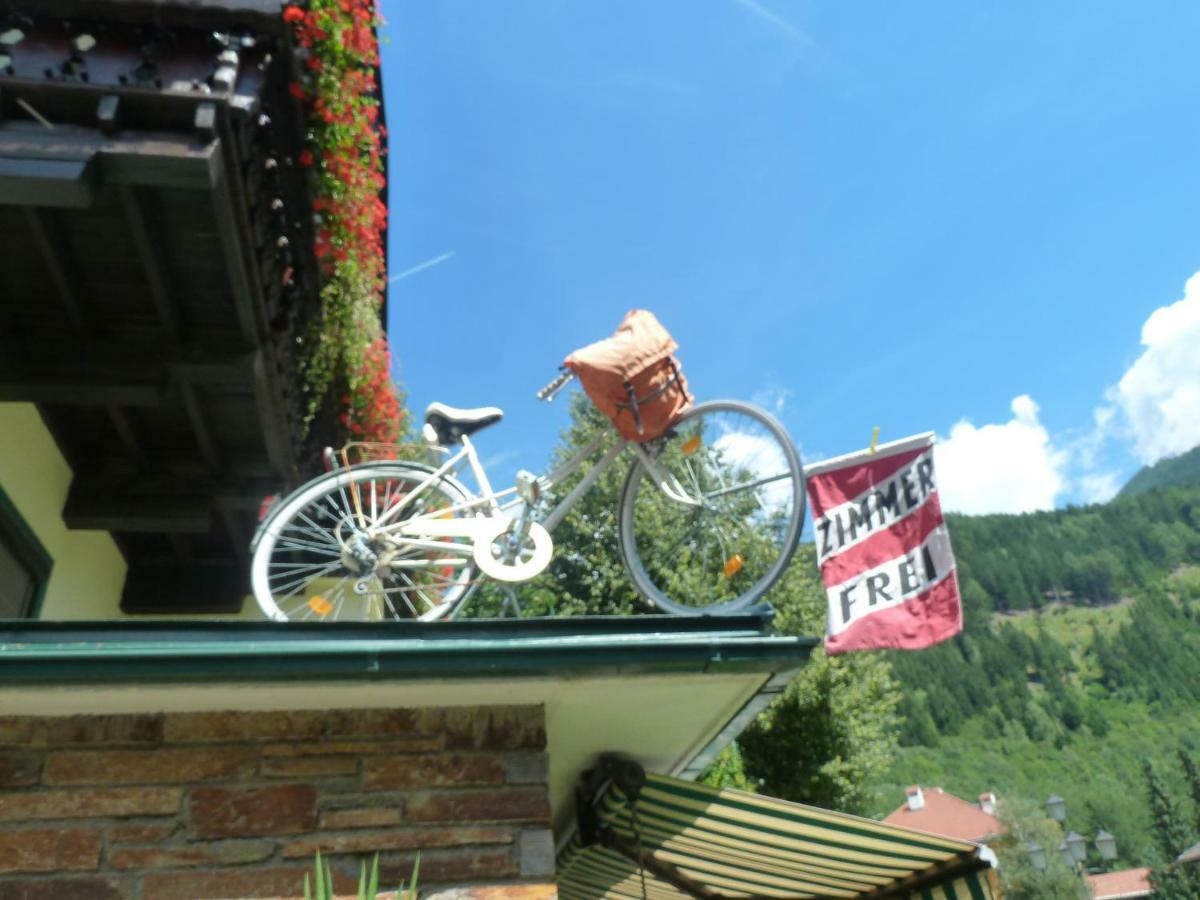 Gaestehaus-Staats Acomodação com café da manhã Obervellach Exterior foto
